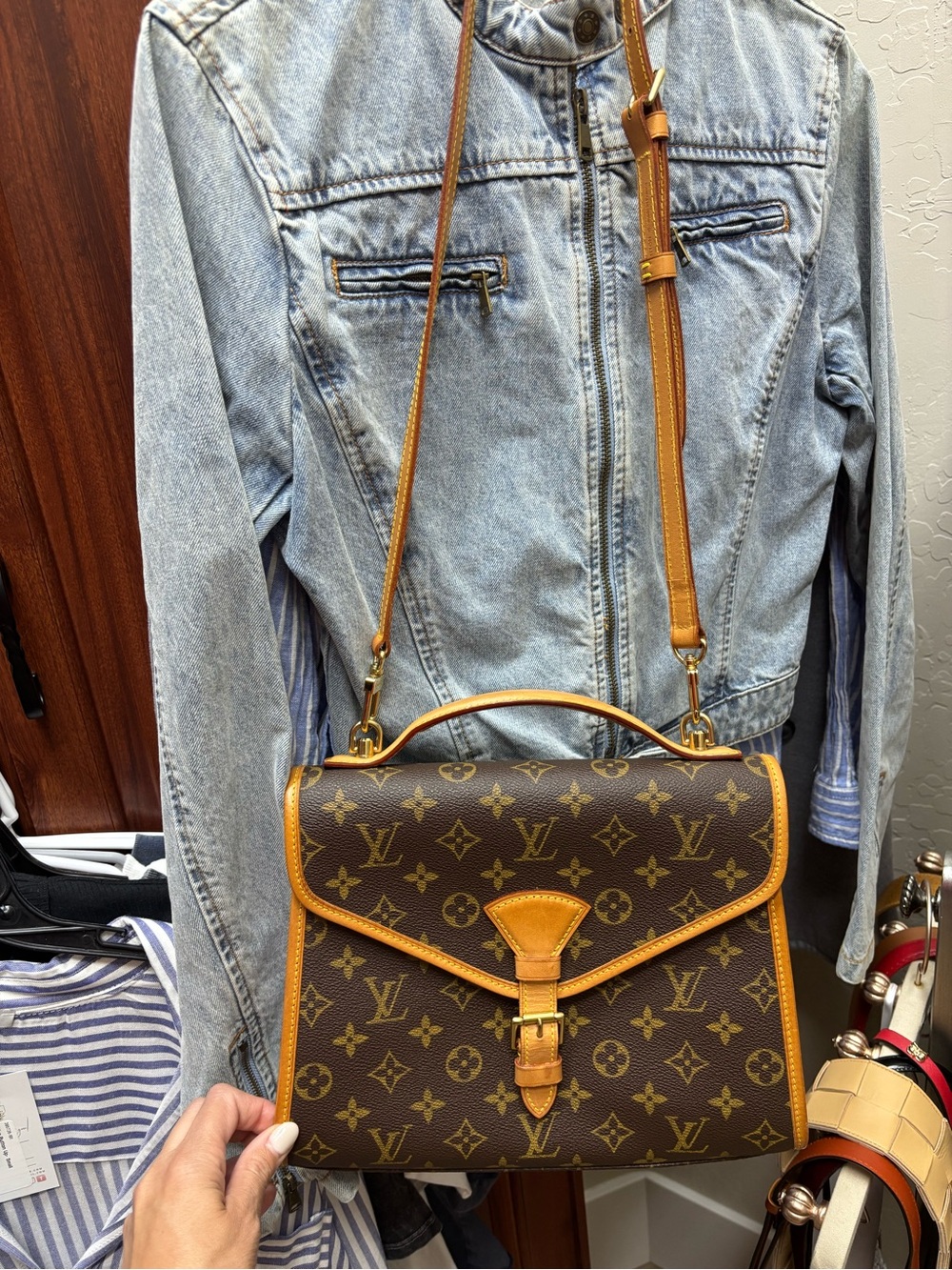Louis Vuitton Monogram Satchel with Tan Trim and Gold Hardware - Picture 2 of 5